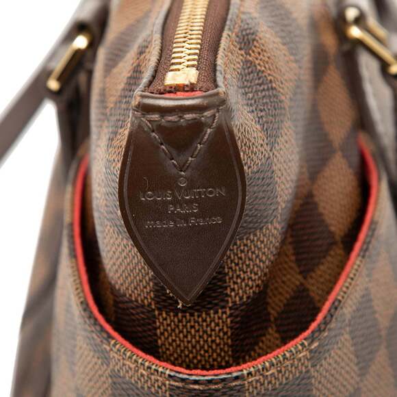 LOUIS VUITTON Authentic Brown Damier Leather Shoulder Bag